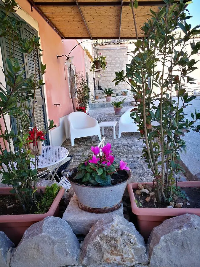 Holiday home Il Baglio Di Kharrub Rural Guest House Italy